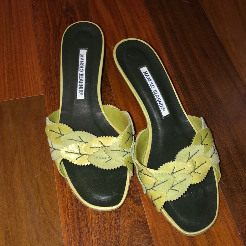 Adorable Manolo Blahnik Sandals, Size 37